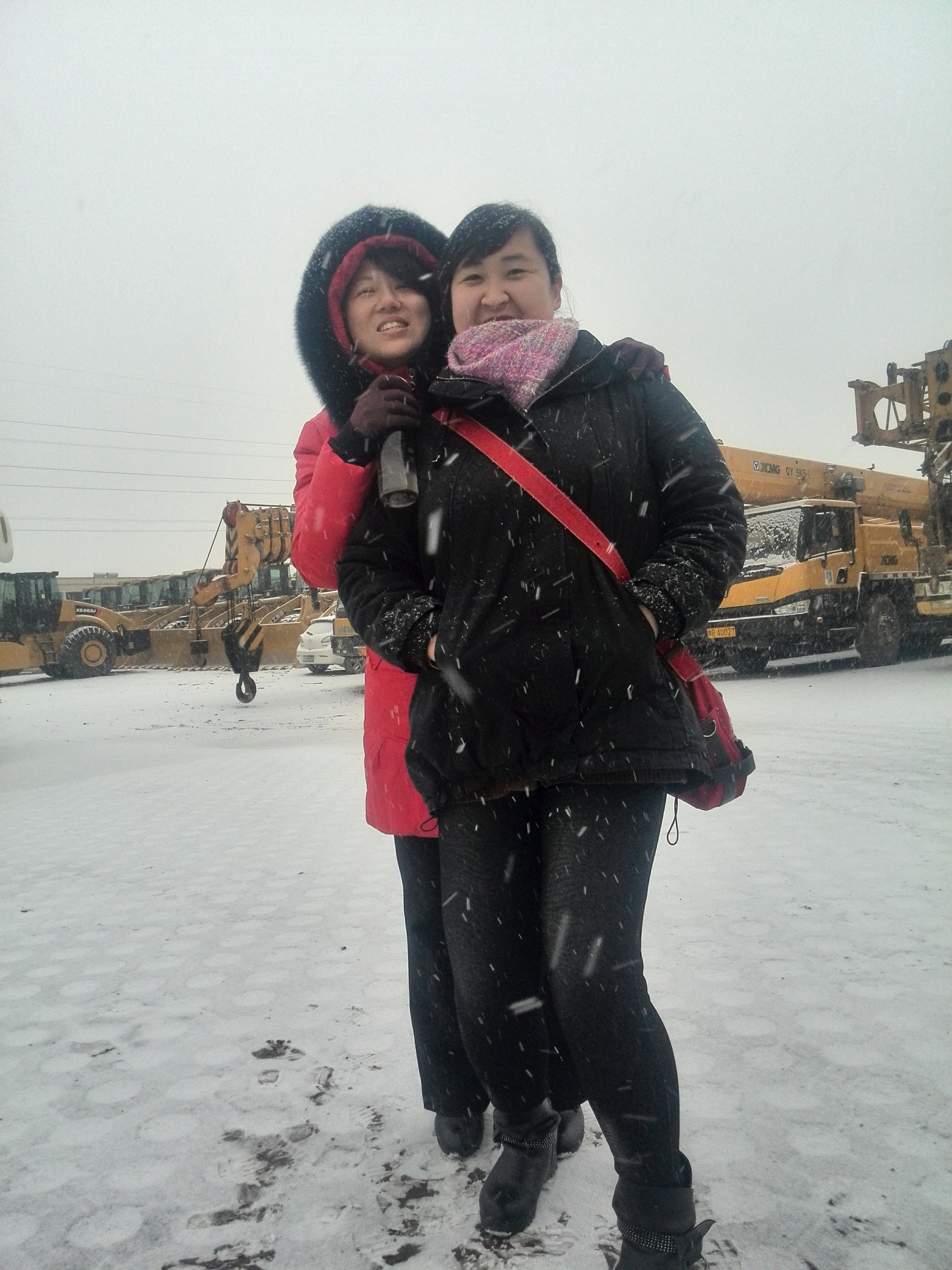 2015年鄭州第一場(chǎng)雪，河南路友為確保班車(chē)行駛安全，提前一個(gè)小時(shí)下班！